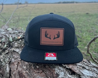 Gorra plana ajustable con cuernos de ciervo - Richardson 168 de 7 paneles