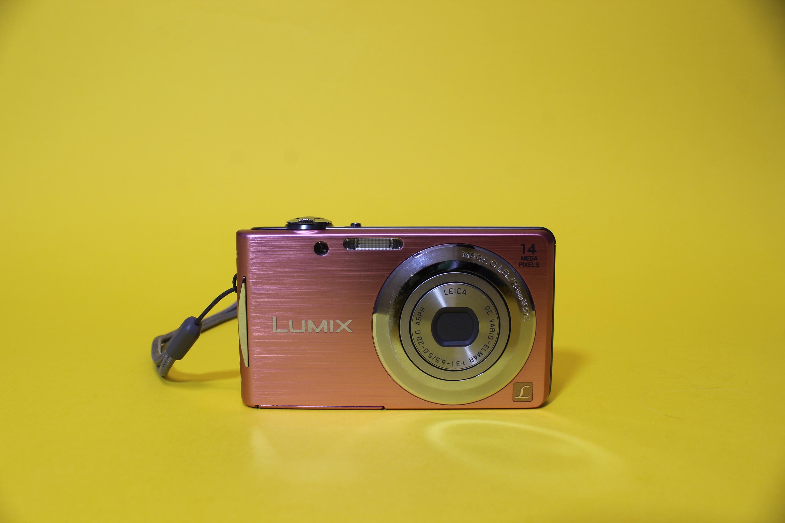 LUMIX Panasonic DMC-FH5 かん高く パープル LUMIX Panasonic DMC-FH5 かん高く パープル