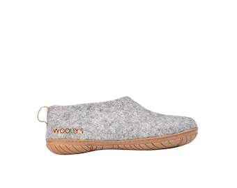 Zapatos de exterior de fieltro de lana hechos a mano: Gris natural, suela de goma.