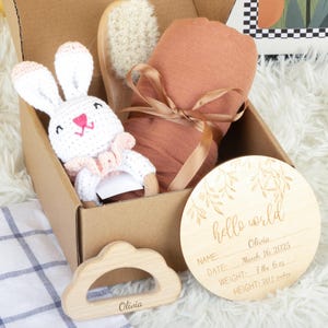 Personalized Engraved Newborn Gift Box, Custom Baby Shower Gift Box, New Baby Boy Gift Box, New Baby Girl Gift Box, Infant Gift Set