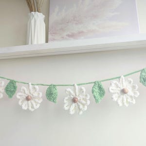 Kids Bedroom Decor, Daisy Nursery Garland