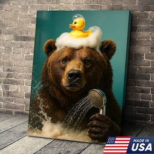 おもしろいクマのバスルーム用ウォールアートキャンバス – かわいいクマの泡風呂とアヒルのおもちゃ