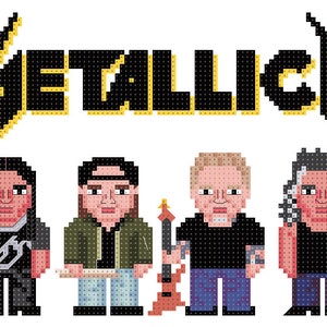 Puede incluir: Una ilustración de arte de píxeles de la banda Metallica. Los miembros de la banda están representados en un estilo de dibujos animados, cada uno sosteniendo un instrumento musical. El nombre de la banda está escrito en letras negras y amarillas sobre los miembros de la banda.