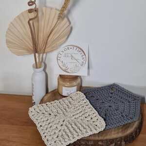 Crocheted trivet