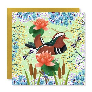Cartão de primavera. Cartão de Páscoa. Dia das mães. Pato. Floral. Joias. Pérolas. Libélula. Cartão em branco. Envelope dourado