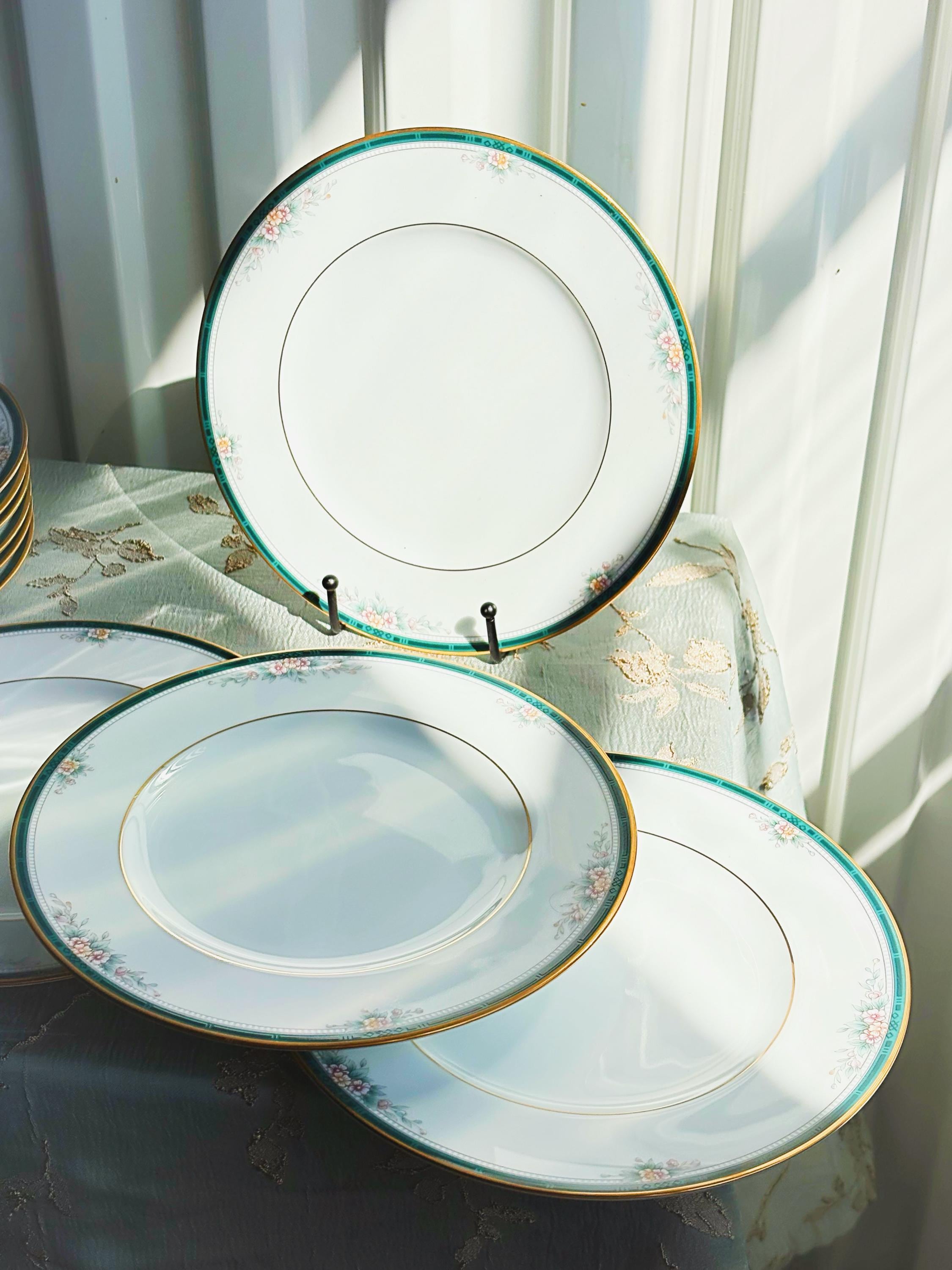 Stoneware Dinnerware Sango Novelle 16 Piece Dinnerware Set Sango