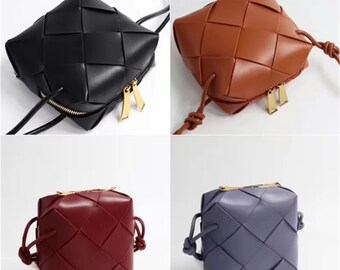 Women's crossbody bags, fashionable shoulder bags, genuine leather woven small waist bags, handbags, small woven square bags, gifts for her