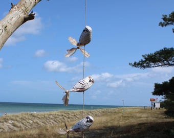 Windspiel Eulen-Mobile aus Holz – 3 Eulen mit Propeller, Flattermobil, Antik-Weiß