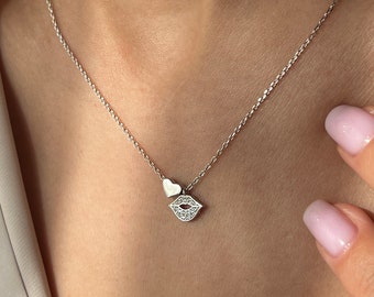 Collana con labbra e cuore · Argento sterling 925K · Gioielli carini · Placcato in oro 14K · Ciondolo labbra carino · Regalo per lei · Gioielli per la figlia