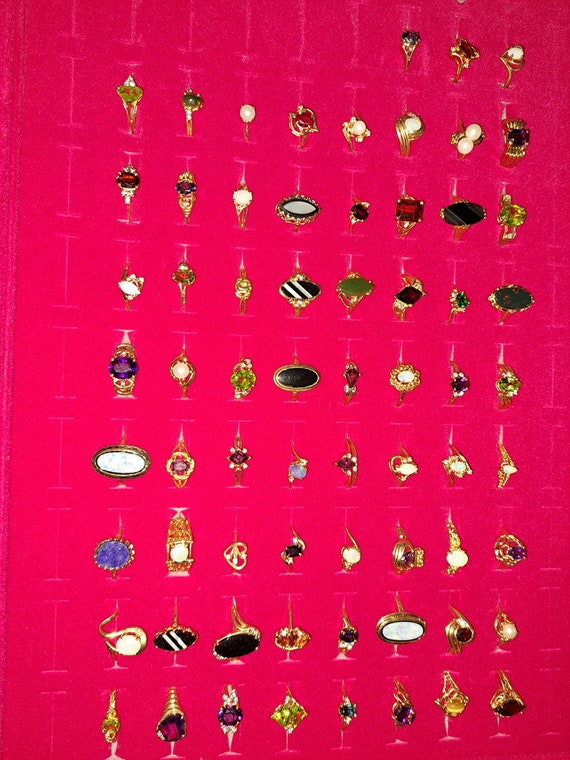 Assortment of rings.