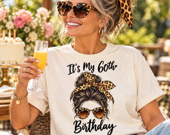 PNG-Design zum 60. Geburtstag, Leopardenmuster-Sonnenbrille für einen lässigen Dutt, Grafik für ein Geburtstags-Shirt für Frauen