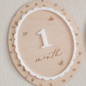 Monthly Milestone Cards for Baby Photos: Interchangeable Wooden Floral and Butterflies Photo Prop