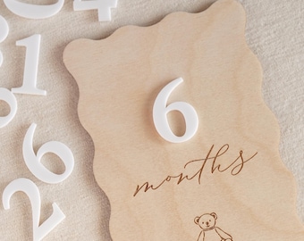 Baby Monthly Milestone Cards: Scalloped Teddy Bear Sign for Photo Prop