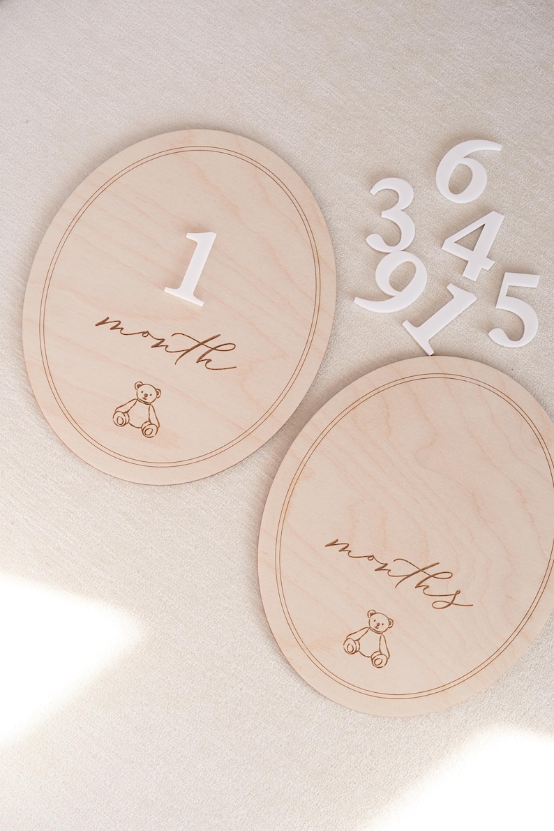 Baby Monthly Milestone Cards: Scalloped Teddy Bear Sign for Photo Prop ...