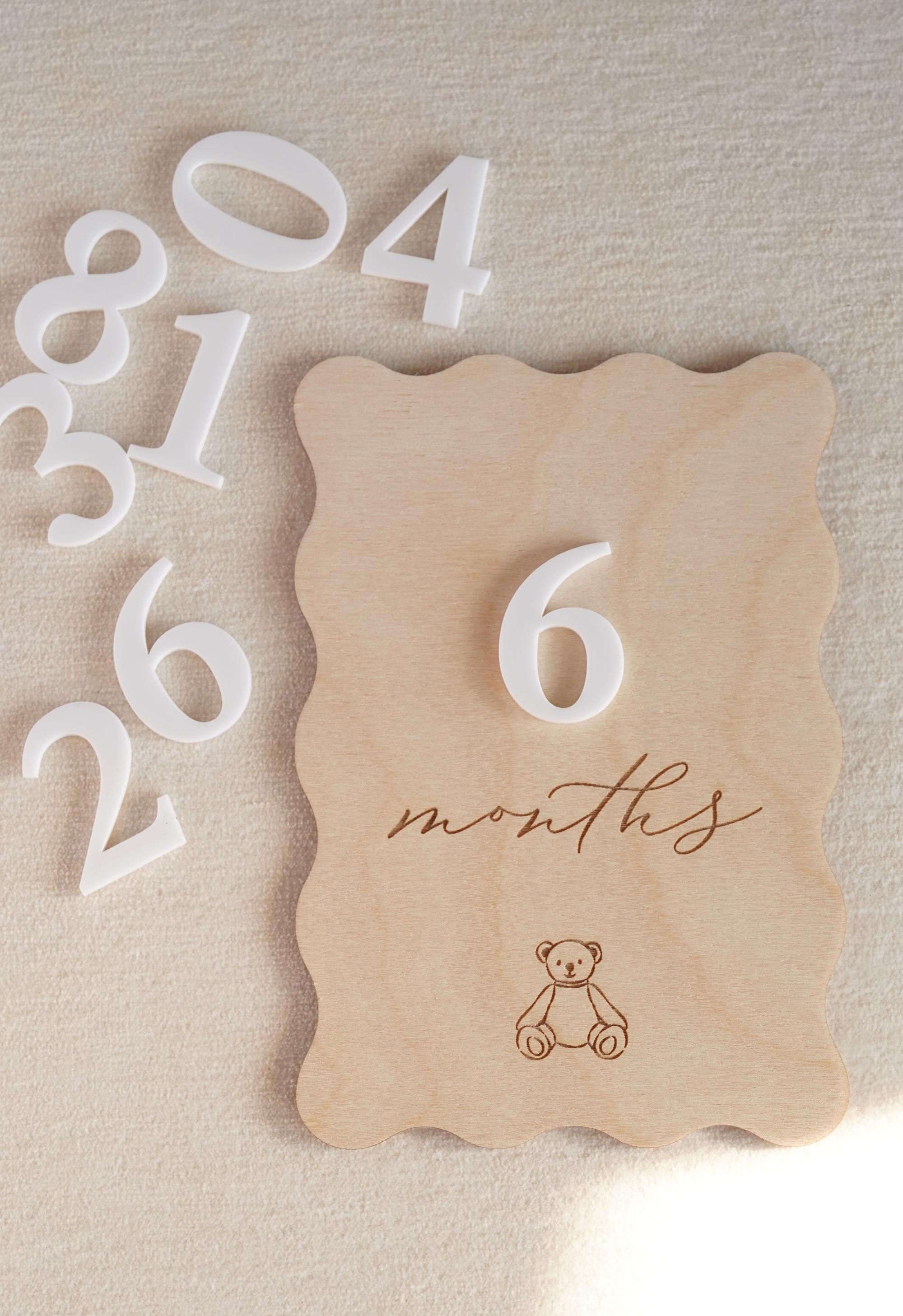 Baby Monthly Milestone Cards: Scalloped Teddy Bear Sign for Photo Prop ...