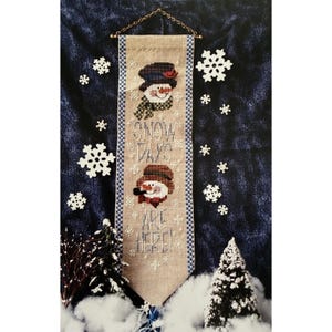 Waxing Moon Designs Snow Days Bell Pull Cross Stitch Pattern