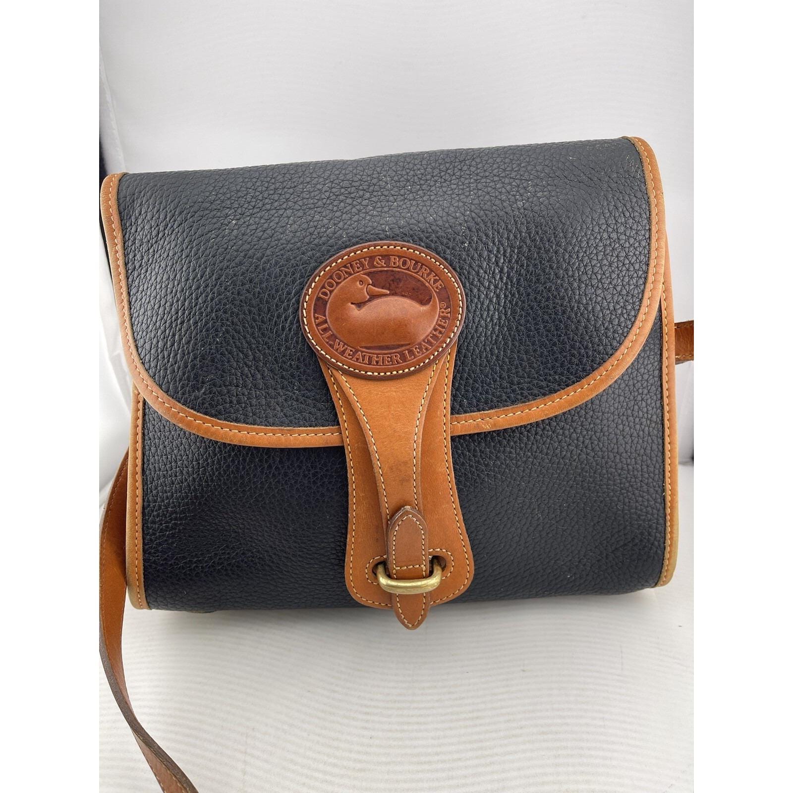 ヴィンテージ DOONEY & BOURKE バッグ ショルダー クロスボディ Yahoo!オークション - 【美品】DOONEY&BOURKE ショルダーバッグ