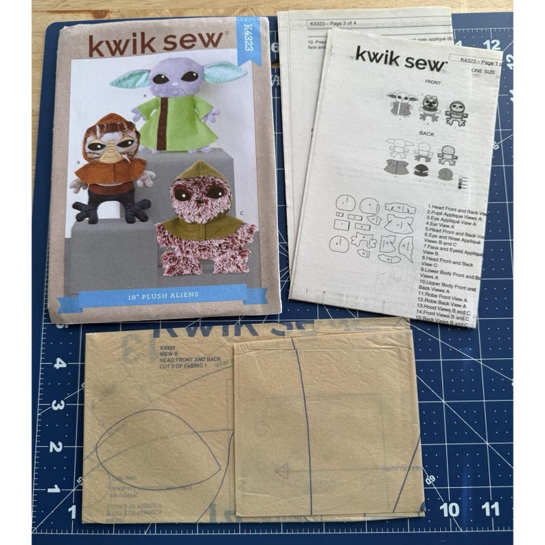 Patrón Kwik Sew K4323 para peluches de 45 cm (18") de alienígenas, Baby Yoda y Ewok de Star Wars UC FF imagen 4