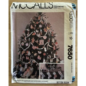 Juldekorationspaket med blå transfer 1981 McCall's mönster 7225