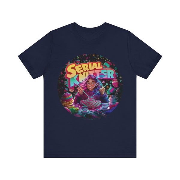 SERIAL KNITTER" - Gleden ved Strikking T-skjorte, Leken 90-tallsstil med Fargerikt Design