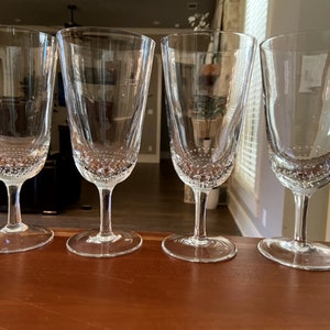 Clear Hand-Blown Swirl Optic Controlled Bubble Water Goblet, Wine Glass, Set 4 heavy drinking glasses