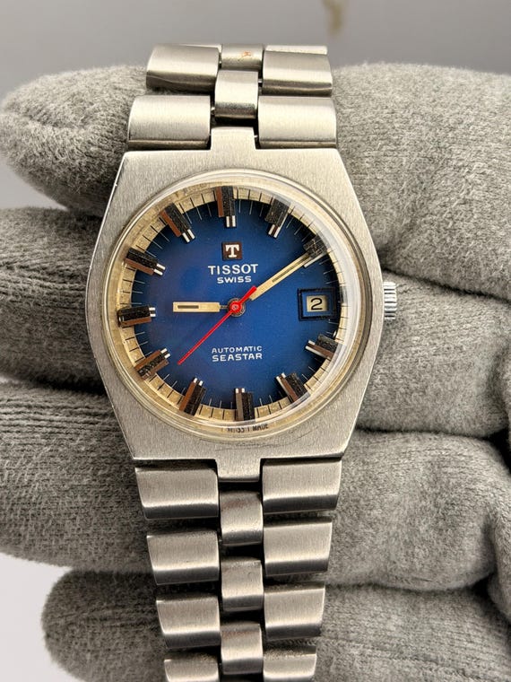 Vintage tissot Swiss automatic seastar date men’s wristwatch View 5