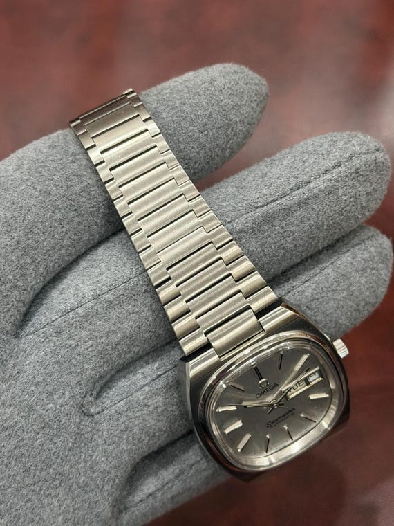 vintage omega seamaster tv cal 1022 ref 166.0213.1 day/date men’s wristwatch View 6