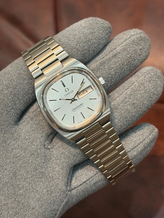 vintage omega seamaster tv cal 1022 ref 166.0213.1 day/date men’s wristwatch View 3