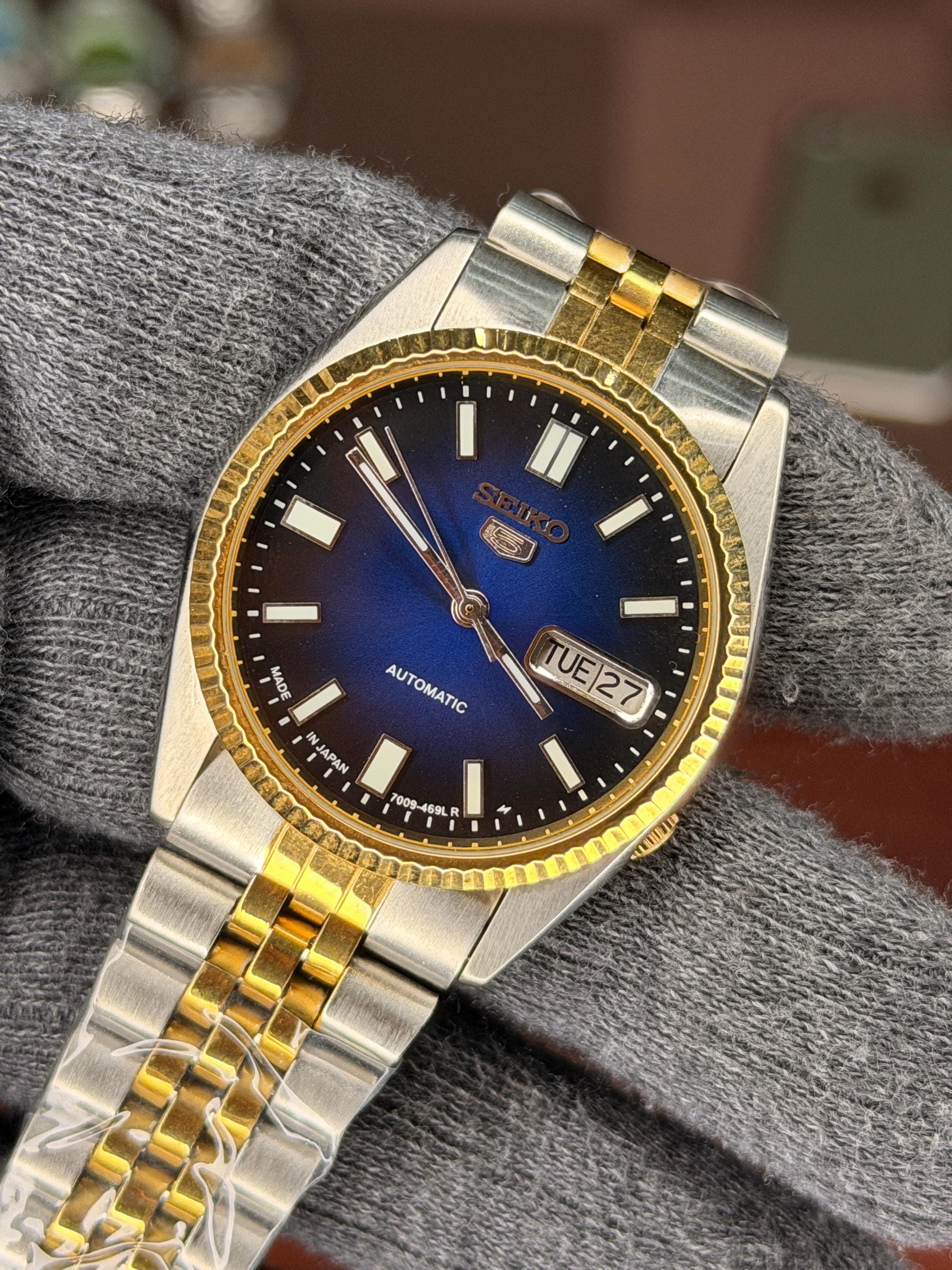 腕時計(アナログ) SEIKO 5  7009-3110  AT Vintage Seiko 5 Snxj 7009-3110 Fluted Bezel Day/date Twotone Men's
