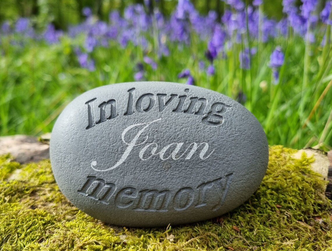 Handmade Personalised Memorial Stone Pebble, in Memory of Beloved ...