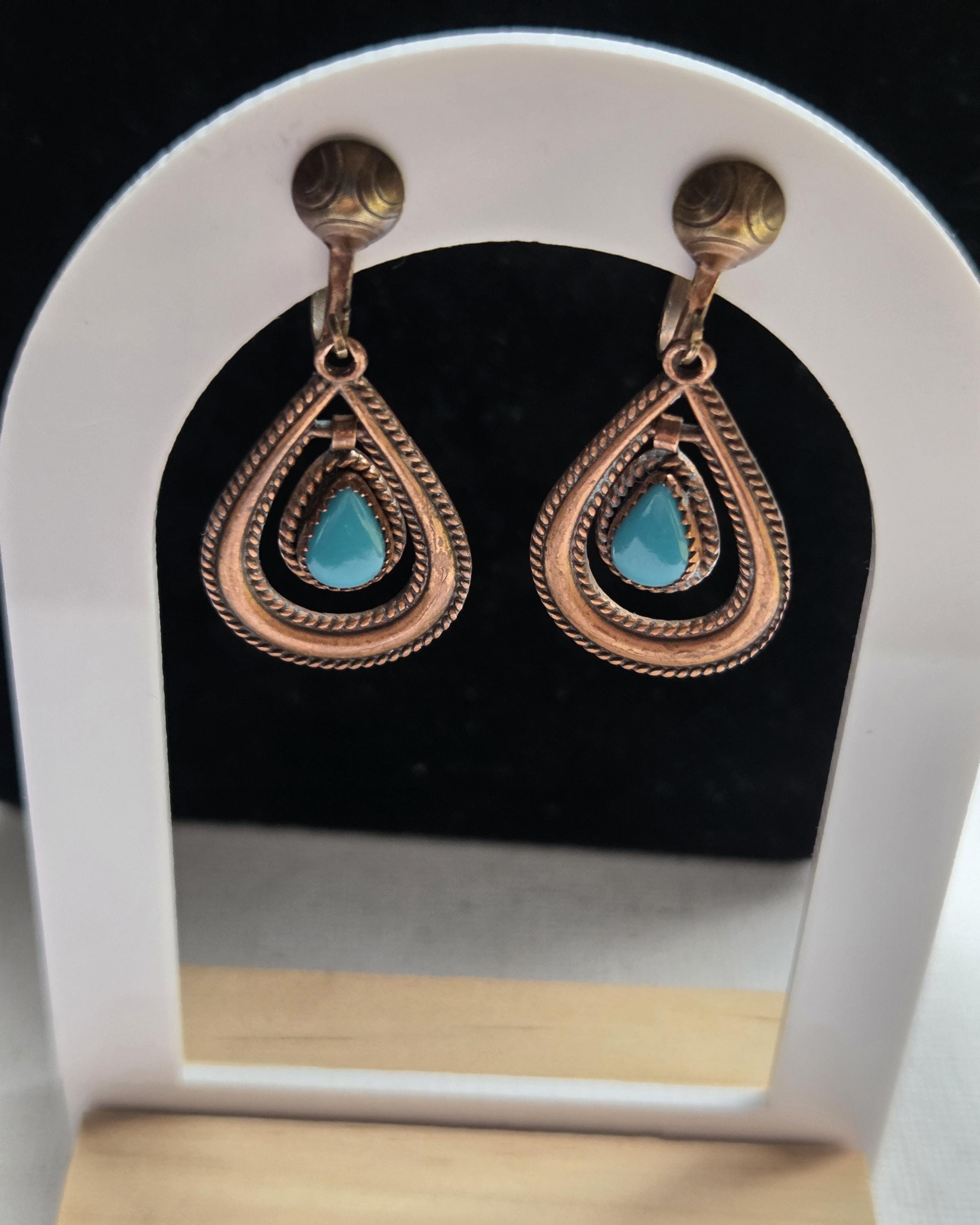 Boucles D'oreilles à Vis Vintage En Argent Poli Avec Relief - Signées 4436, Occasion