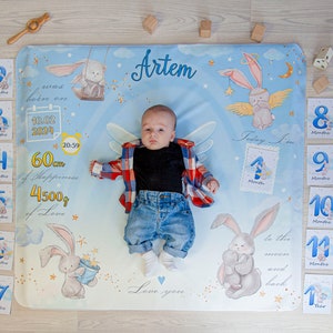 Couverture pour bébé avec cartes mensuelles, cadeau personnalisé pour baby shower, accessoire de photographie pour nouveau-né, couverture design ciel premier anniversaire lapin