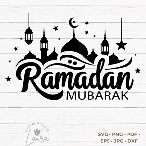 Könnte beinhalten: Schwarz-weißes Silhouettendesign einer Moschee mit Halbmond und Sternen. Der Text "Ramadan Mubarak" ist in einer dekorativen Schrift geschrieben.