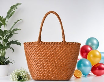 Sac à bandoulière rétro en cuir de vache tressé de style français : panier de légumes, sac fourre-tout, parfait pour la fête des mères, un usage quotidien ou les vacances