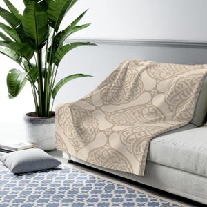 Cozy Sherpa Fleece Blanket, Soft Throw for Home, Perfect for Gifts, Winter Decor, Warm Blanket for All Seasons