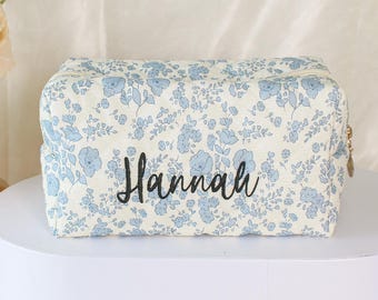 Custom Embroidered Flower Makeup Bag, Custom Makeup Bag, Floral Makeup Bag, Bridesmaid Gift, Travel Makeup Pouch, Embroidered Pouch