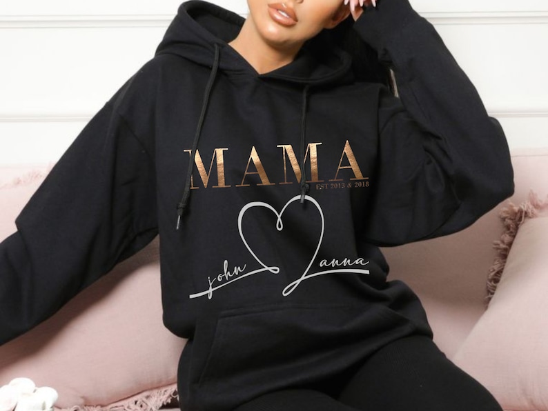 Hoodie MAMA Personalisiert mit Kindernamen, MOM Hoodie Muttertags Geschenk, Muttertag, Mum Sweatshirt, Geburtsjahr Mama Baby Shower Geschenk Bild 4