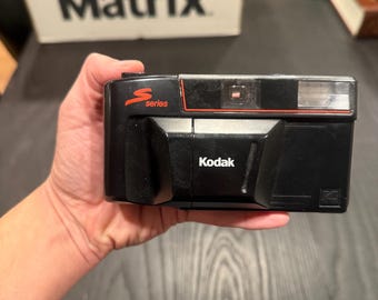 Vintage Kodak S Series Point and Shoot