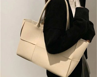 Bolso de mano de cuero grande acolchado, bolso minimalista con asa superior, bolso de trabajo de cuero suave de estilo clásico, elegante bolso de hombro convertible