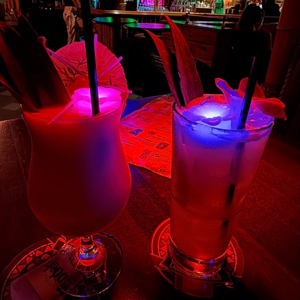 Tiki Bar Drink Decoration-Cocktail Floats 4 pcs, light up LED drink topper decoration, party favors, weddings, Bat Mitzvahs, 21st birthdays
