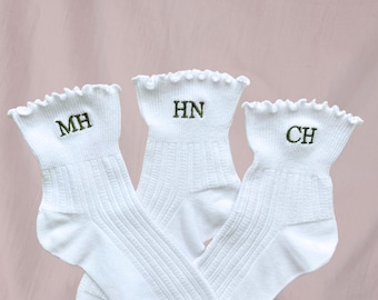 Personalized Initial Ruffle Socks, Custom Monogram Embroidered Socks, Gift for Her, Bridal party Gift, Birthday Present