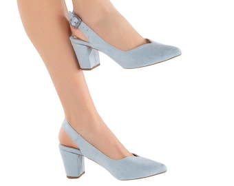 Zapatos de mujer de tacón puntiagudo de ante azul bebé, zapatos de tacón de boda, zapatos clásicos hechos a mano de cuero de ante, regalo vegano para esposa