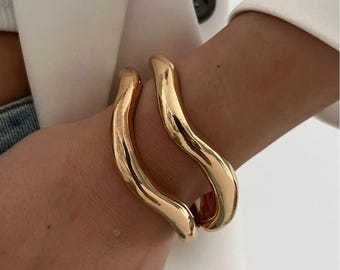 Golden Glow Minimalist Bangle Set of 2