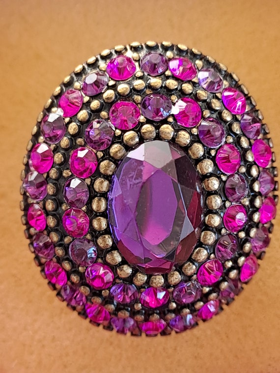 Vibrant Vintage purple cluster oval statement rin… - image 1