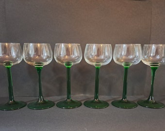 Set of 6 vintage green stemmed  wine glasses