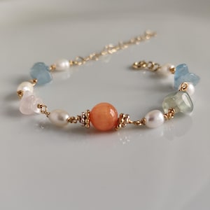 Freshwater pearl and gemstone bracelet | Summer jewelry | Elegant