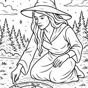 K&ouml;nnte beinhalten: Schwarz-Wei&szlig;-Illustration einer Hexe, die kniet und ein Pentagramm zeichnet. Sie tr&auml;gt einen spitzen Hut und eine Robe, mit einem Mond und Sternen im Hintergrund. B&auml;ume und Gras sind ebenfalls zu sehen.
