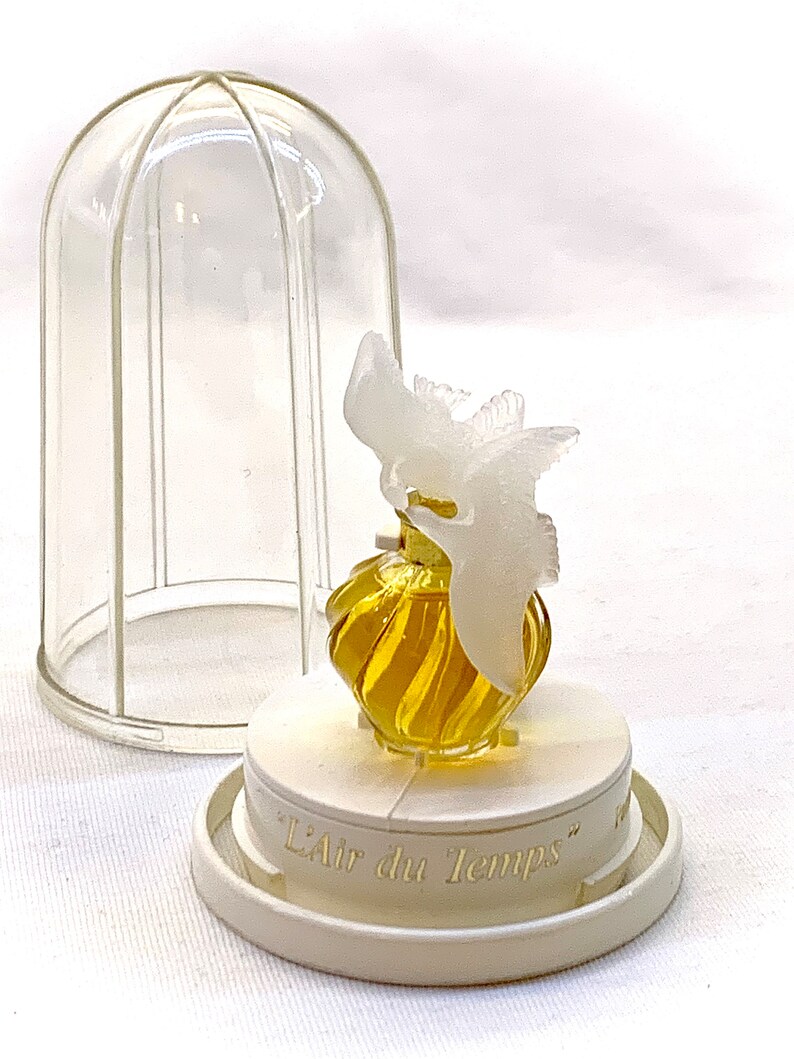 L'air Du Temps Nina Ricci, Collectible Perfume Miniature Under Its Dome ...