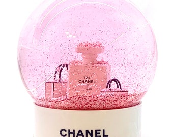 Chanel Edition Limitée boule à neige de collection rose