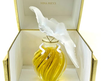 L'Air du Temps - Nina Ricci, rare collectible perfume box, Lalique crystal bottle, 30 mL, 1 Fl. oz